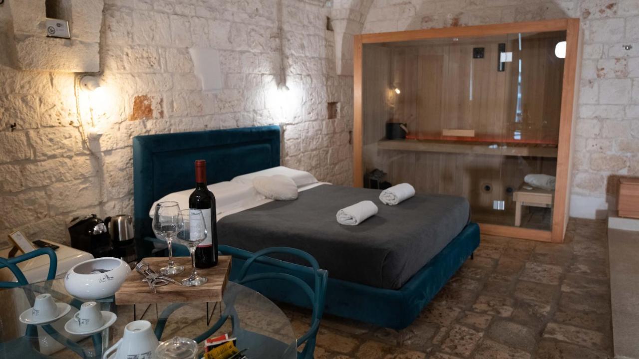 Dama Bianca Ostuni Bed & Breakfast Bagian luar foto